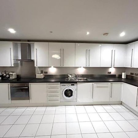 O2 Excel City Airport Apartment London Ngoại thất bức ảnh